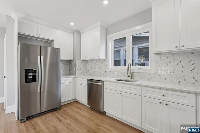 215 Floral Street, Roselle, NJ 07203