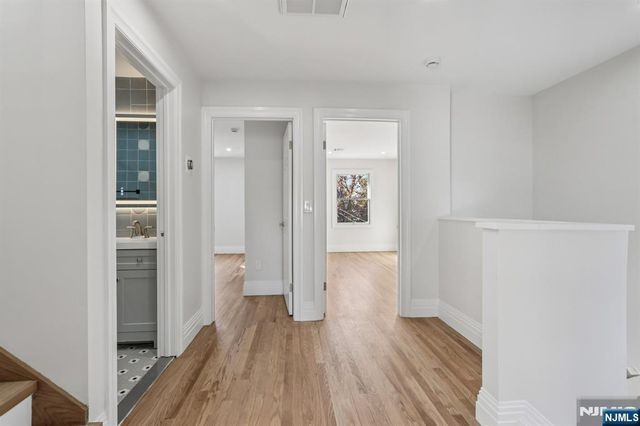 215 Floral Street, Roselle, NJ 07203