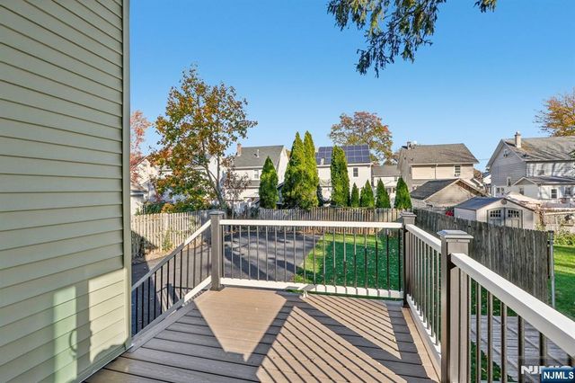 215 Floral Street, Roselle, NJ 07203