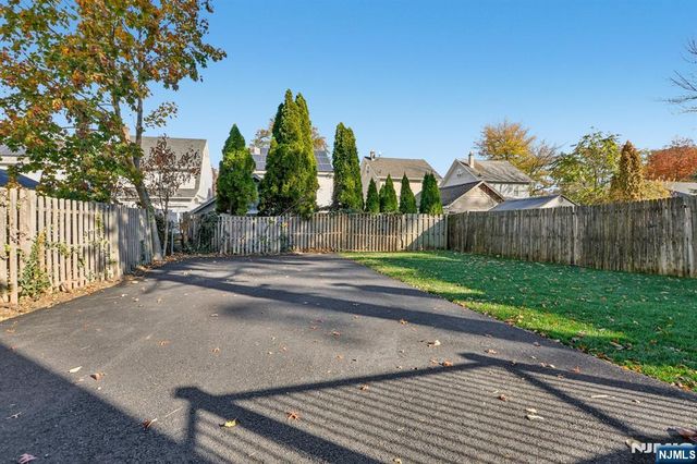 215 Floral Street, Roselle, NJ 07203