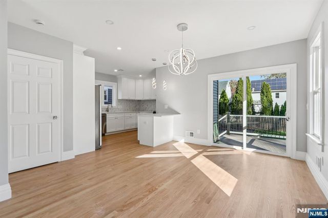 215 Floral Street, Roselle, NJ 07203