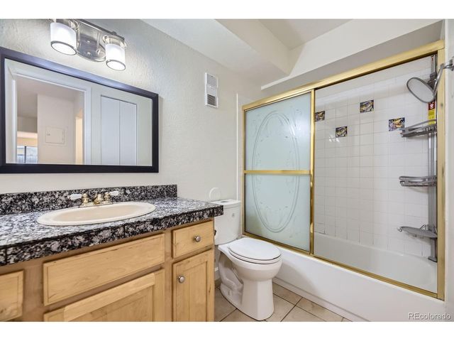 5995 W Hampden Ave 2G, Denver, CO 80227