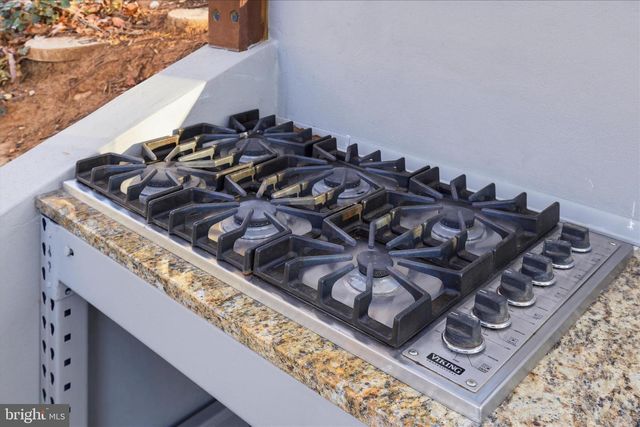 7203 ARTHUR DR, Falls Church, VA 22046