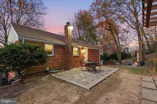 7203 ARTHUR DR, Falls Church, VA 22046