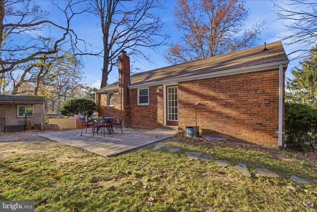 7203 ARTHUR DR, Falls Church, VA 22046