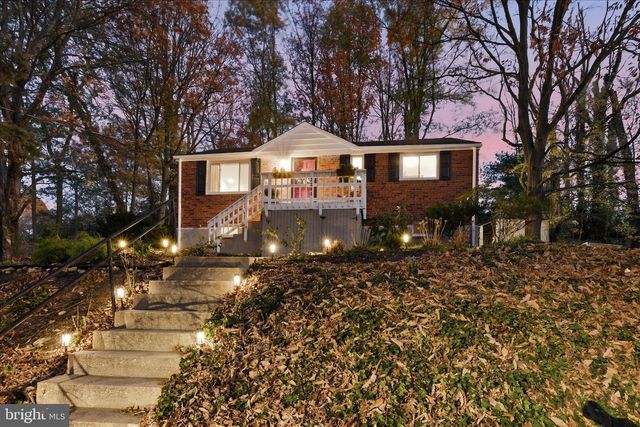 7203 ARTHUR DR, Falls Church, VA 22046