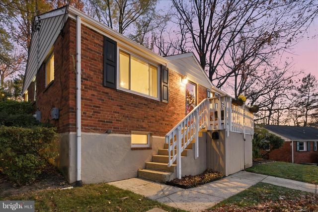 7203 ARTHUR DR, Falls Church, VA 22046