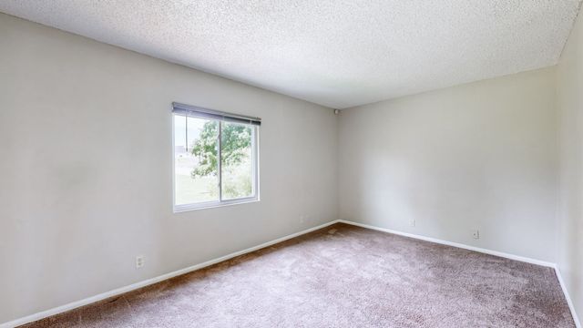 627 Rockwood Dr, Hermitage, TN 37076