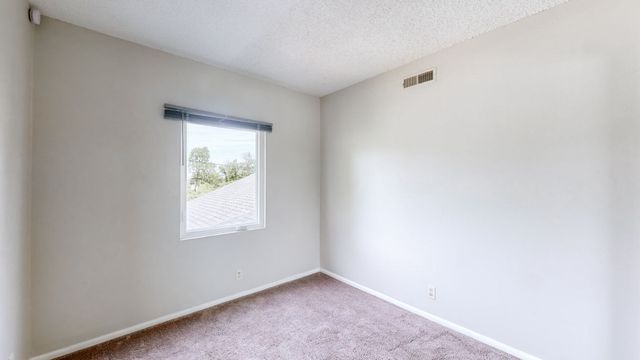 627 Rockwood Dr, Hermitage, TN 37076