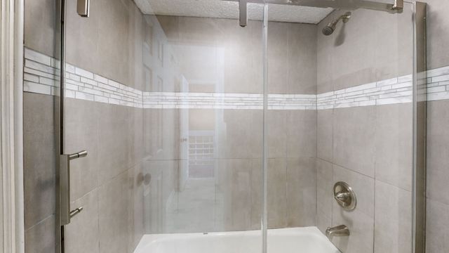 627 Rockwood Dr, Hermitage, TN 37076