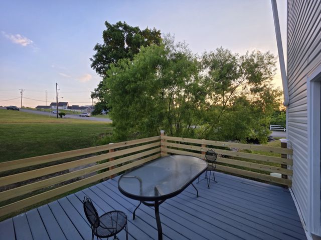 627 Rockwood Dr, Hermitage, TN 37076