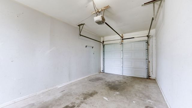 627 Rockwood Dr, Hermitage, TN 37076