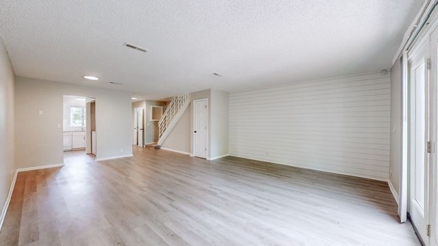 627 Rockwood Dr, Hermitage, TN 37076