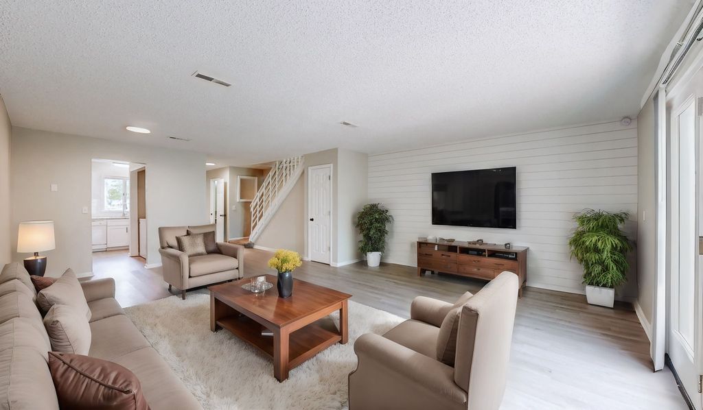 627 Rockwood Dr, Hermitage, TN 37076