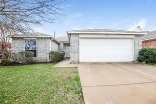 4521 Badlands Drive, Fort Worth, TX 76179