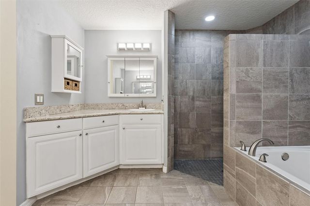 33440 LAKE BEND CIRCLE, Leesburg, FL 34788