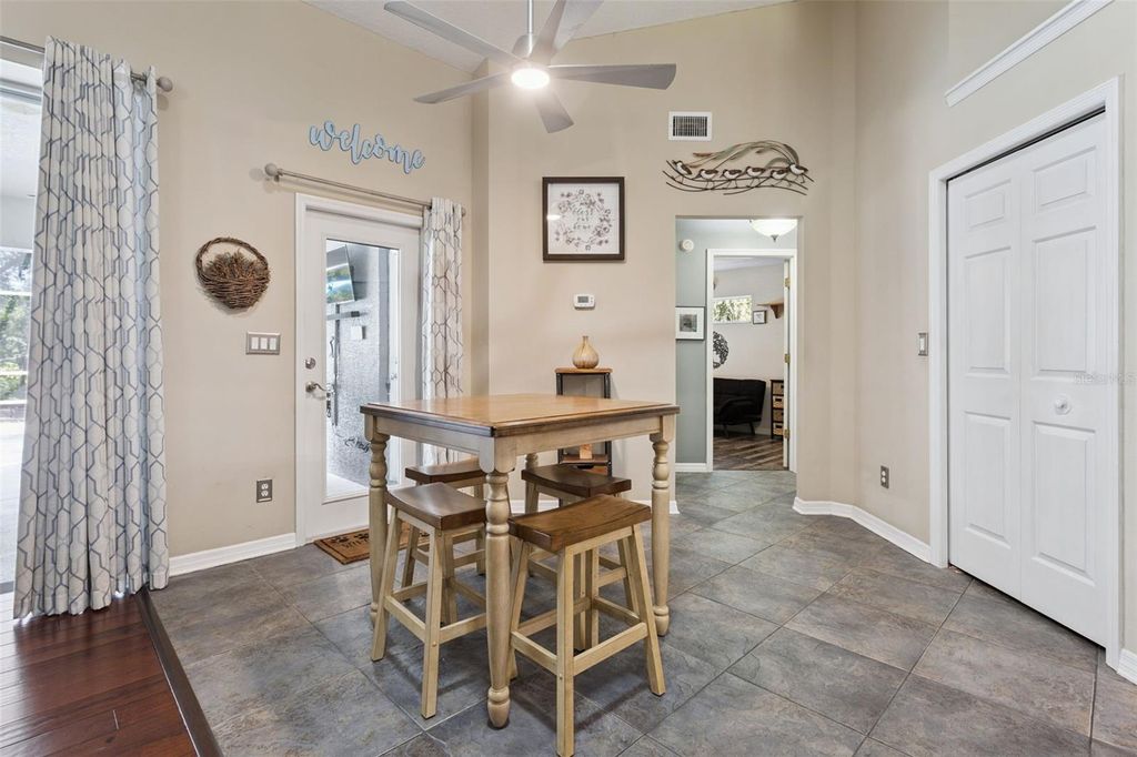 Image 18 of property listing at 33440 LAKE BEND CIRCLE, Leesburg, FL 34788