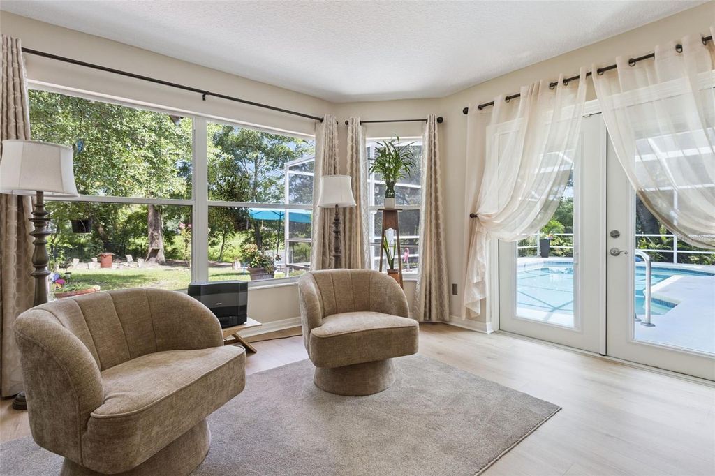 Image 26 of property listing at 33440 LAKE BEND CIRCLE, Leesburg, FL 34788
