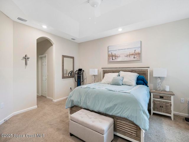 5614 1st Square, Vero Beach, FL 32968