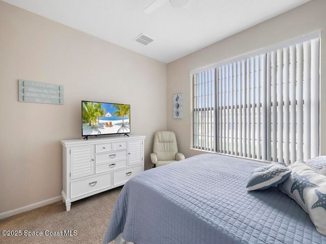 5614 1st Square, Vero Beach, FL 32968