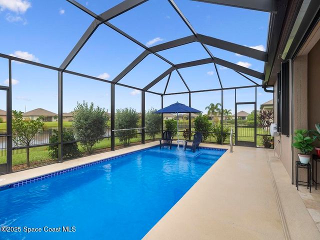 5614 1st Square, Vero Beach, FL 32968