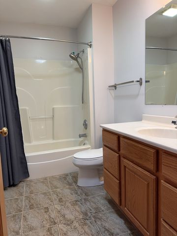 36420 N Tamarack Drive, Ingleside, IL 60041