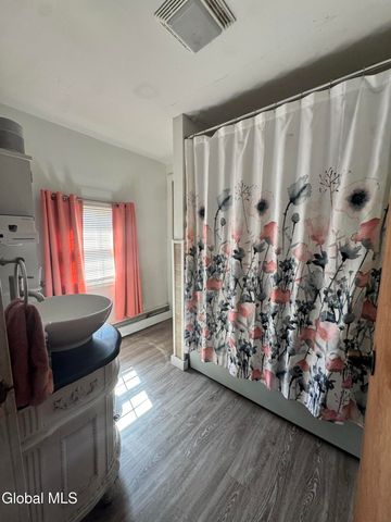 348 Gardinier Street, Rotterdam, NY 12306