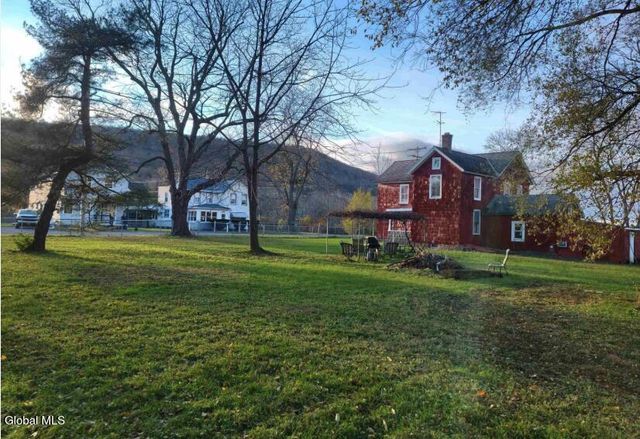 348 Gardinier Street, Rotterdam, NY 12306