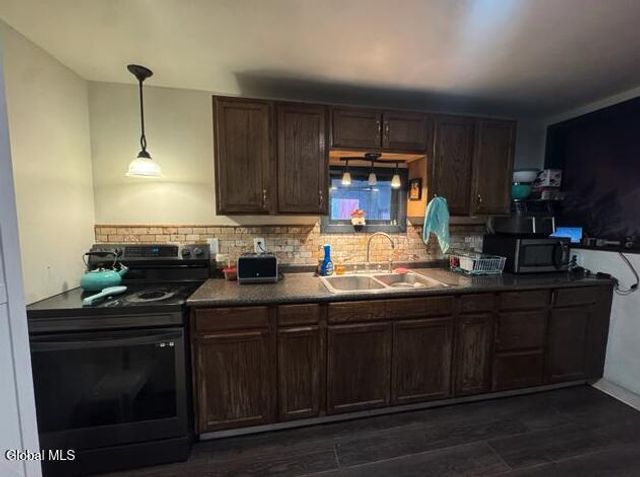 348 Gardinier Street, Rotterdam, NY 12306