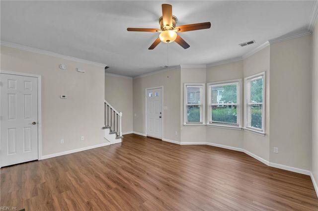 725 Creekside CRES, Chesapeake, VA 23320