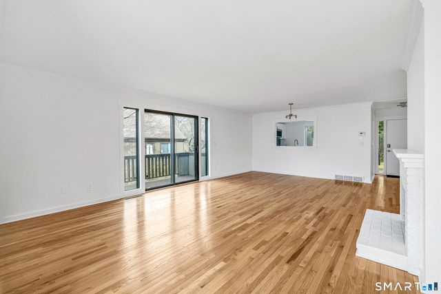 638A Onondaga Lane, Stratford, CT 06614