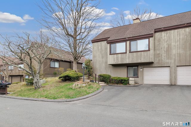 638A Onondaga Lane, Stratford, CT 06614