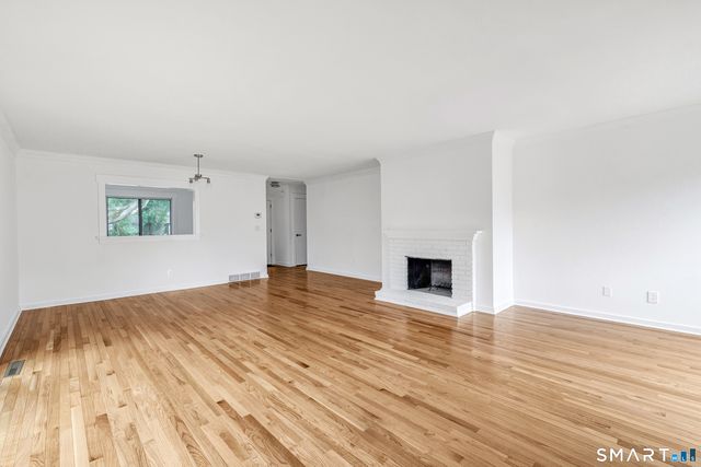 638A Onondaga Lane, Stratford, CT 06614