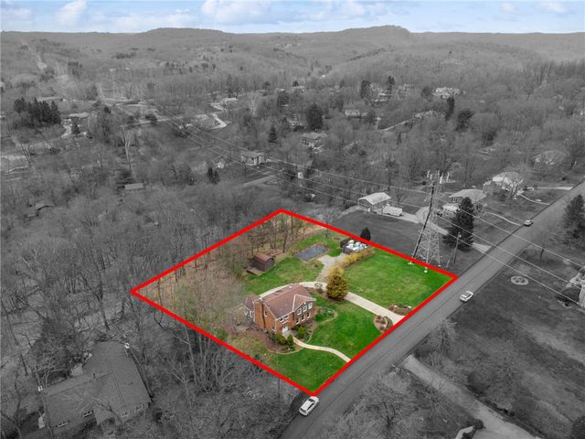 5061 Northlawn Cir, Murrysville, PA 15668
