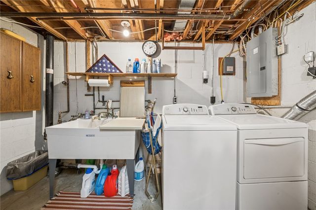 5061 Northlawn Cir, Murrysville, PA 15668