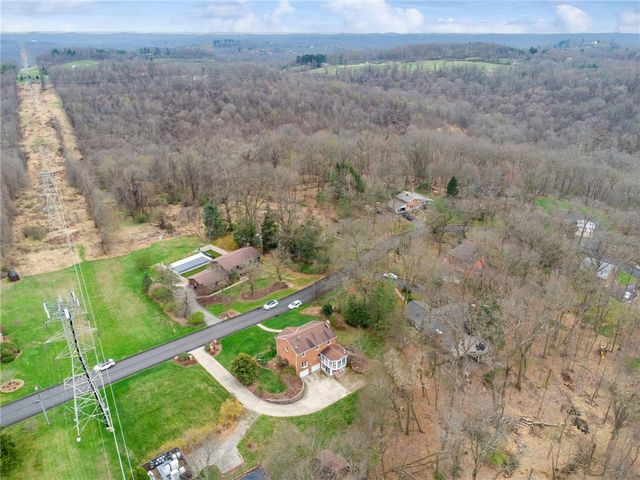 5061 Northlawn Cir, Murrysville, PA 15668