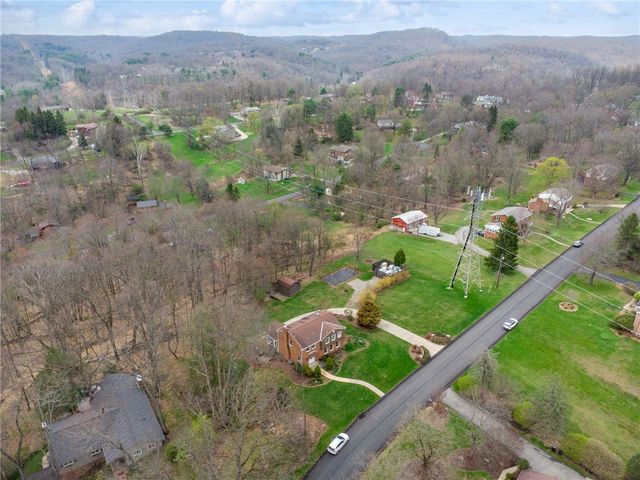 5061 Northlawn Cir, Murrysville, PA 15668