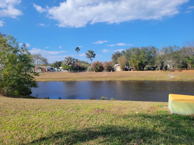 2185 SE Wild Meadow Circle, Port St. Lucie, Port St Lucie, FL 34952