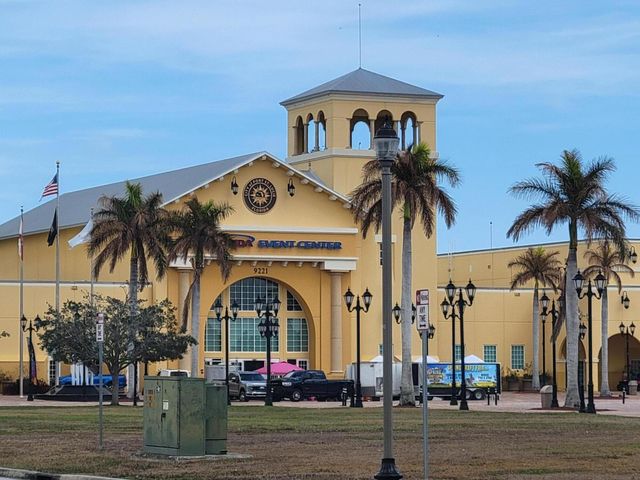 2185 SE Wild Meadow Circle, Port St. Lucie, Port St Lucie, FL 34952