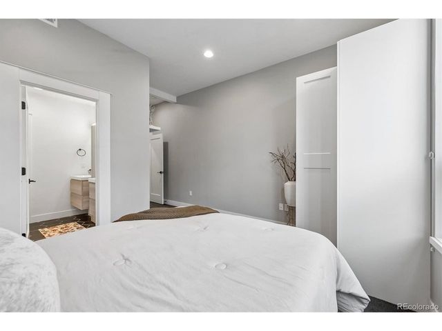 3124 N Gilpin St, Denver, CO 80205