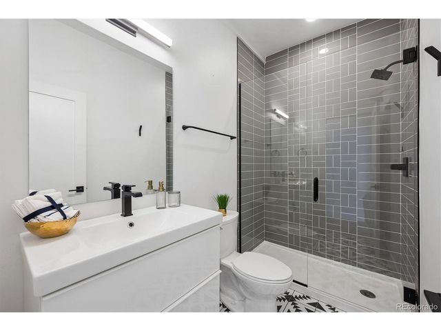 3124 N Gilpin St, Denver, CO 80205
