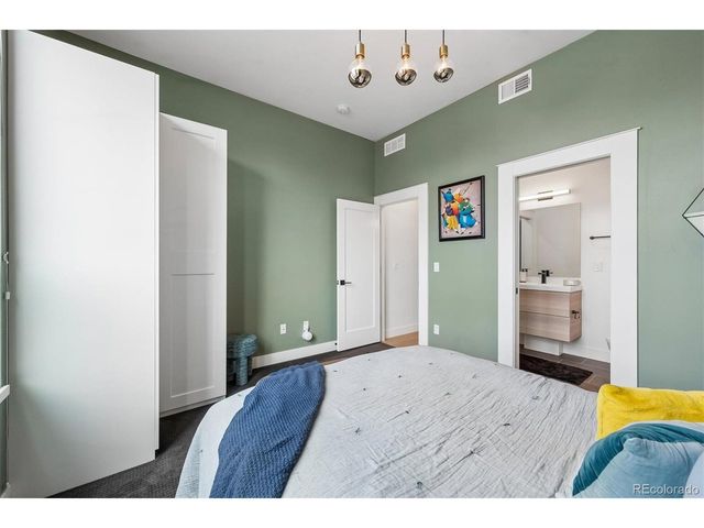3124 N Gilpin St, Denver, CO 80205