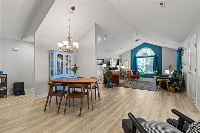 7137 Meadow View Street, Shawnee, KS 66227
