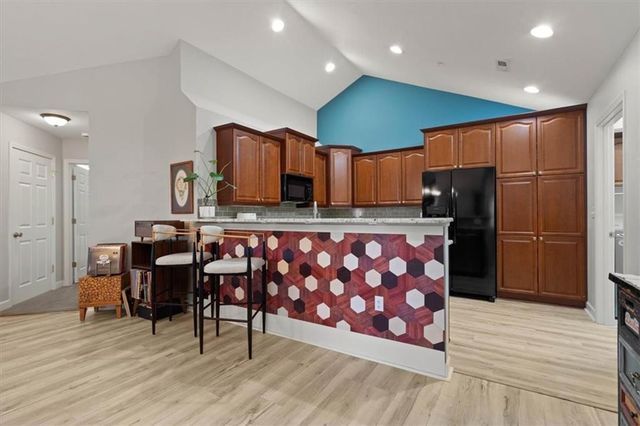 7137 Meadow View Street, Shawnee, KS 66227