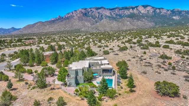8504 Snakedance Court NE, Albuquerque, NM 87111