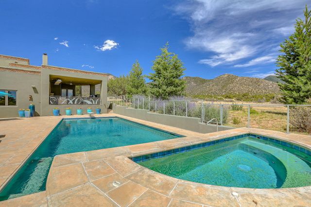 8504 Snakedance Court NE, Albuquerque, NM 87111