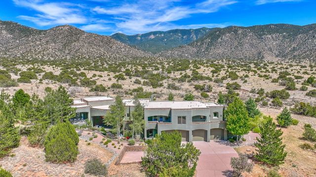 8504 Snakedance Court NE, Albuquerque, NM 87111