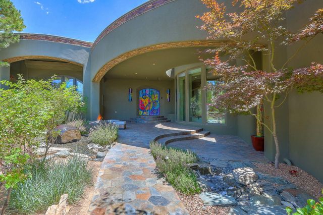 8504 Snakedance Court NE, Albuquerque, NM 87111