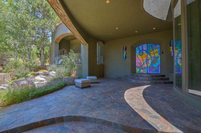 8504 Snakedance Court NE, Albuquerque, NM 87111