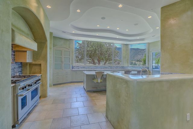 8504 Snakedance Court NE, Albuquerque, NM 87111